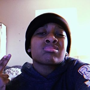 Meet your Posher, Devin